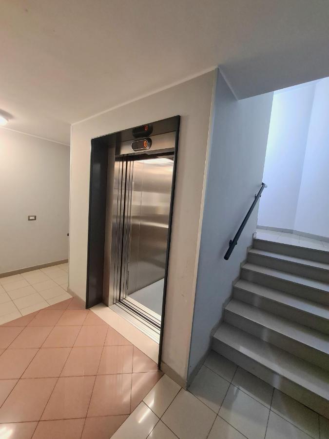 Milano Santa Giulia Business Apartment - Olimpiadi 26 المظهر الخارجي الصورة